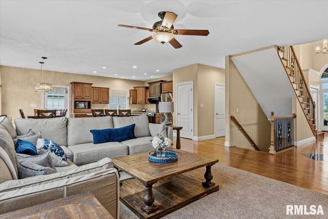 1116 Jemi Lane, Chatham, IL 62629