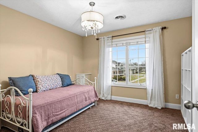 1116 Jemi Lane, Chatham, IL 62629