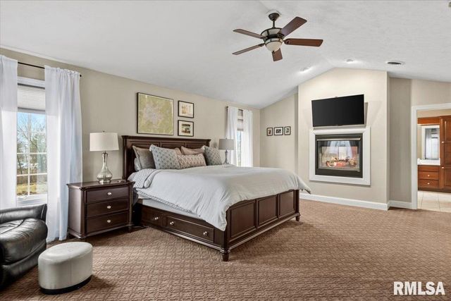 1116 Jemi Lane, Chatham, IL 62629