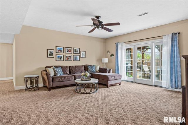 1116 Jemi Lane, Chatham, IL 62629