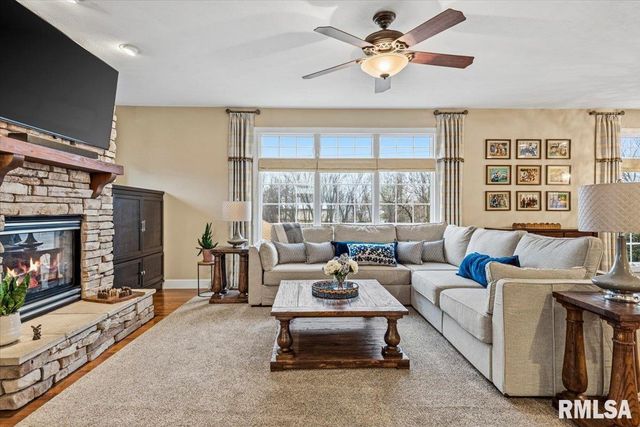 1116 Jemi Lane, Chatham, IL 62629