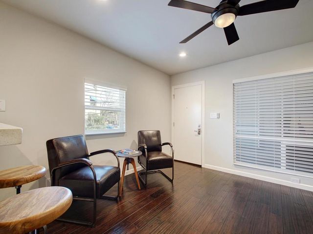 3110 Red River ST 306, Austin, TX 78705