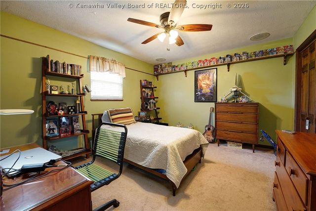 1001 Barth Court, Elkview, WV 25071