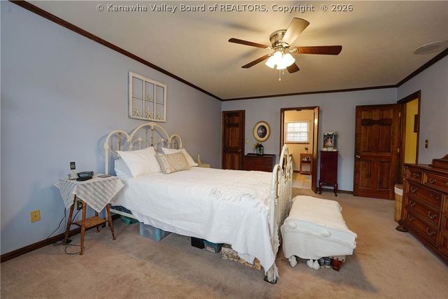 1001 Barth Court, Elkview, WV 25071