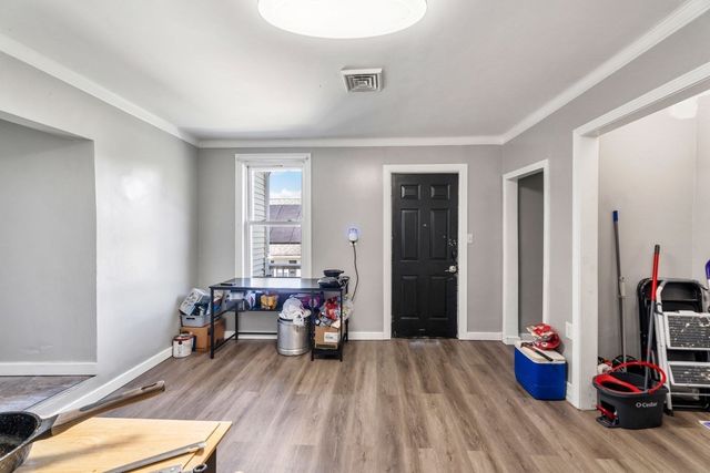 88 Granite St, Leominster, MA 01453
