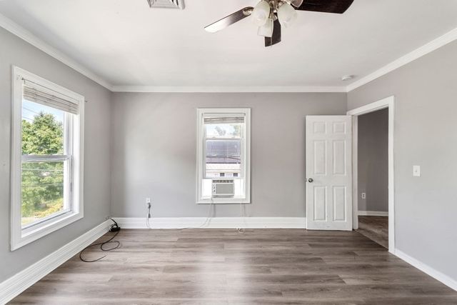 88 Granite St, Leominster, MA 01453