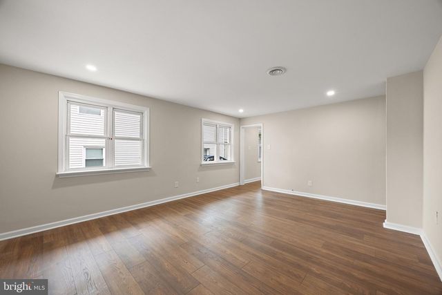 92 FLORENCE AVE, Aston, PA 19014