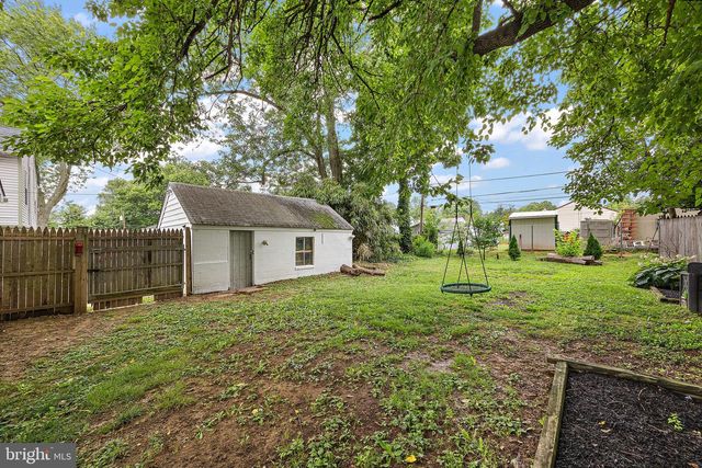 92 FLORENCE AVE, Aston, PA 19014