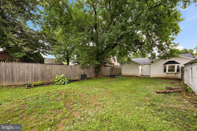 92 FLORENCE AVE, Aston, PA 19014