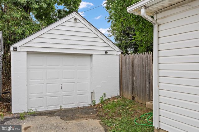 92 FLORENCE AVE, Aston, PA 19014