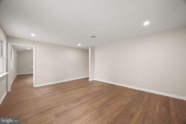 92 FLORENCE AVE, Aston, PA 19014