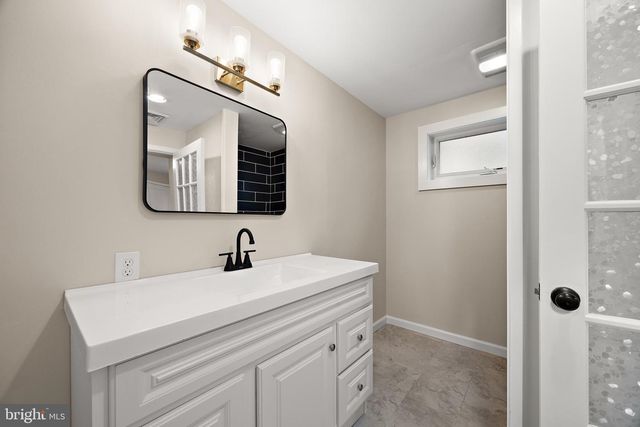 92 FLORENCE AVE, Aston, PA 19014