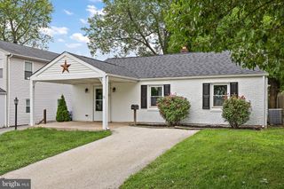 92 FLORENCE AVE, Aston, PA 19014