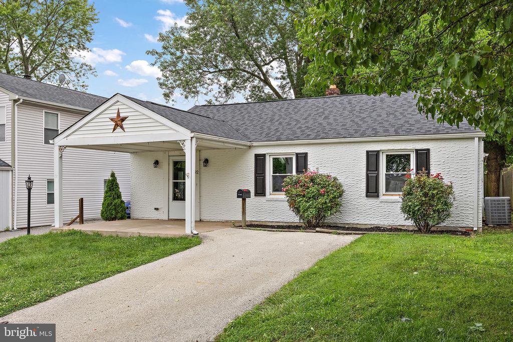 92 FLORENCE AVE, Aston, PA 19014