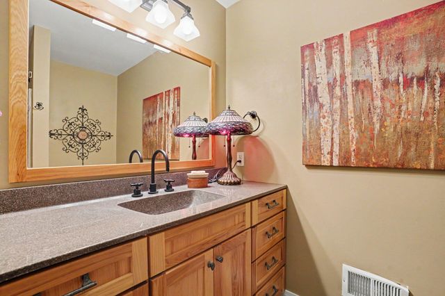 9979 W Main Street, Oshtemo Twp, MI 49009