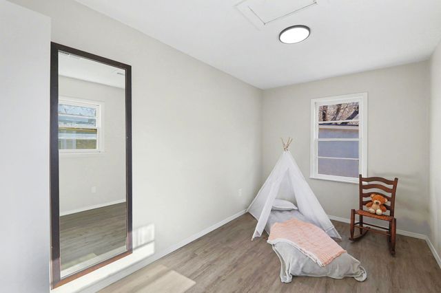 2368 N Payne Ave, Wichita, KS 67204