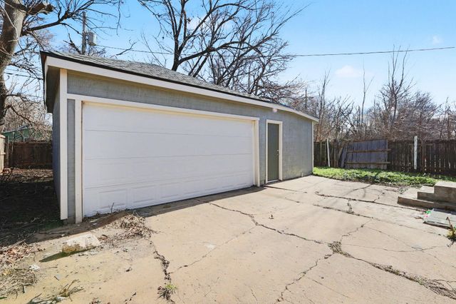 2368 N Payne Ave, Wichita, KS 67204