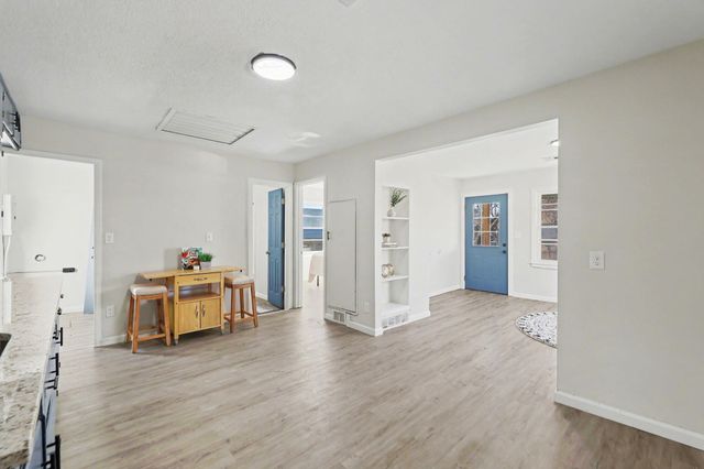 2368 N Payne Ave, Wichita, KS 67204