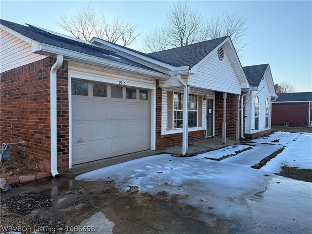 1915 Whippoorwill Drive, Greenwood, AR 72936