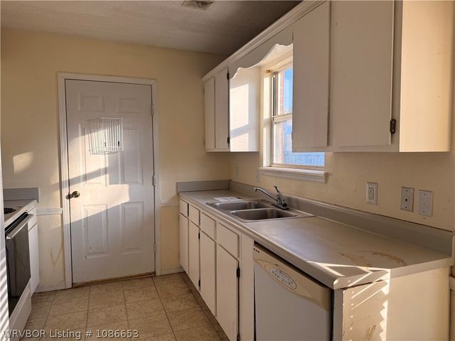 1915 Whippoorwill Drive, Greenwood, AR 72936