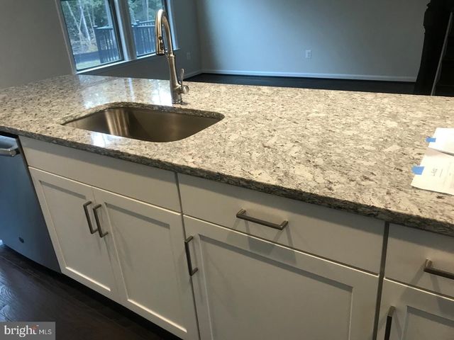 42416 DOGWOOD GLEN SQ, Sterling, VA 20166