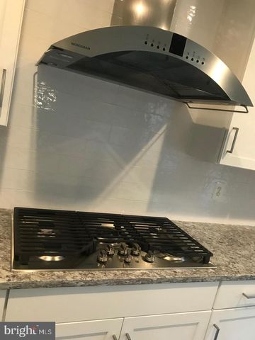 42416 DOGWOOD GLEN SQ, Sterling, VA 20166