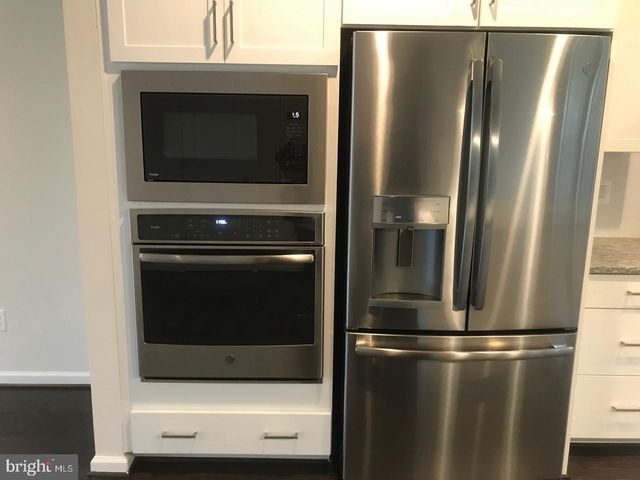 42416 DOGWOOD GLEN SQ, Sterling, VA 20166