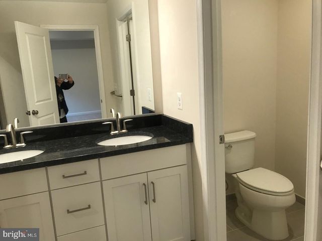 42416 DOGWOOD GLEN SQ, Sterling, VA 20166