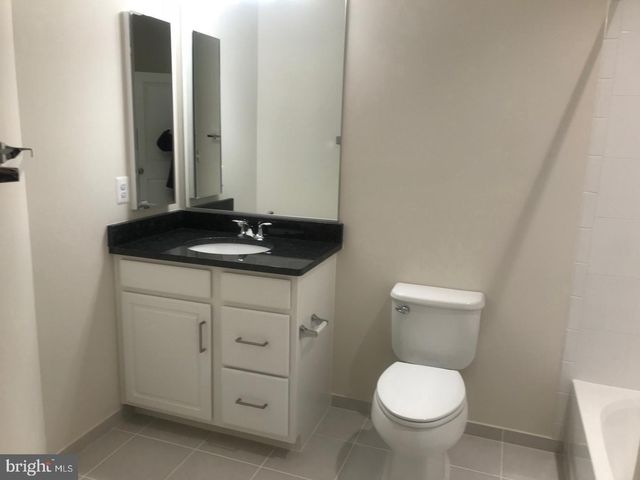 42416 DOGWOOD GLEN SQ, Sterling, VA 20166