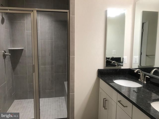 42416 DOGWOOD GLEN SQ, Sterling, VA 20166