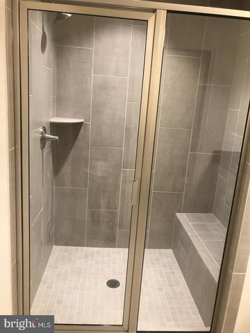 42416 DOGWOOD GLEN SQ, Sterling, VA 20166