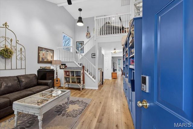 800 Whispering Village Circle, Ballwin, MO 63021