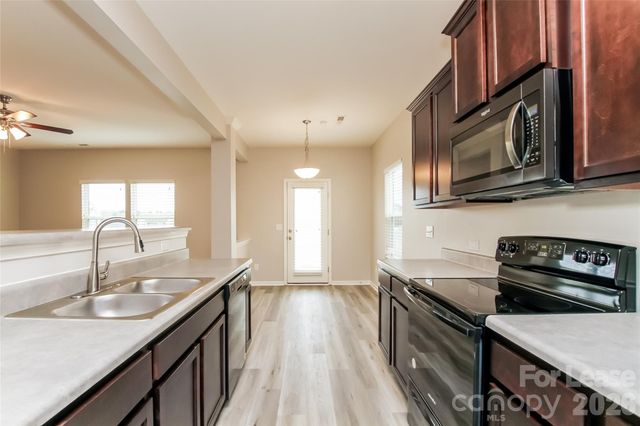 701 Falls Lane, Kannapolis, NC 28081