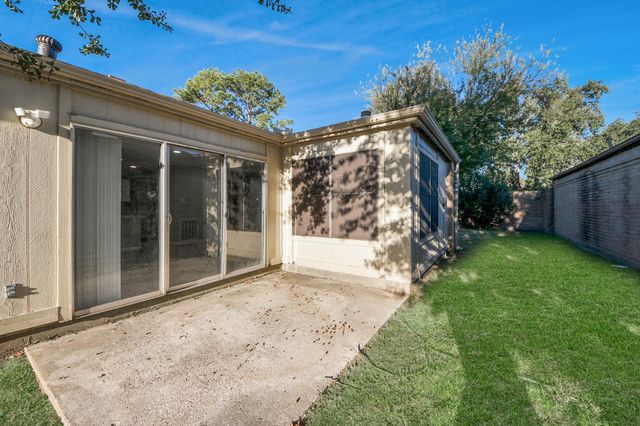 2471 Falls Church Drive, Houston, TX 77067