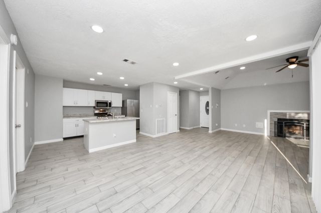 2471 Falls Church Drive, Houston, TX 77067