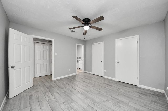 2471 Falls Church Drive, Houston, TX 77067