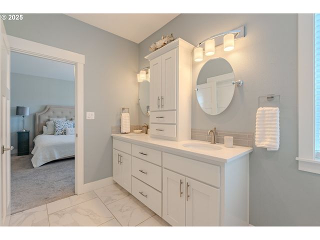 15906 Ne 22ND Ave, Ridgefield, WA 98642