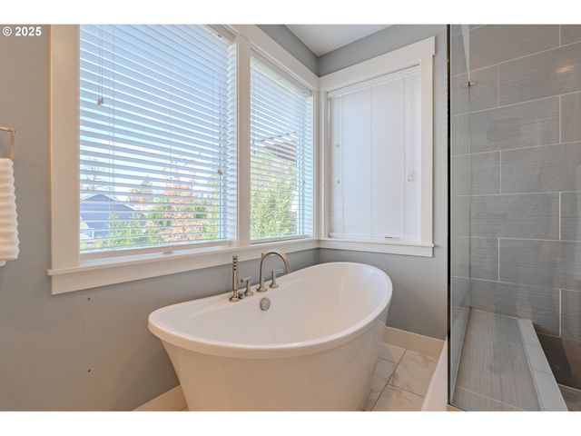 15906 Ne 22ND Ave, Ridgefield, WA 98642