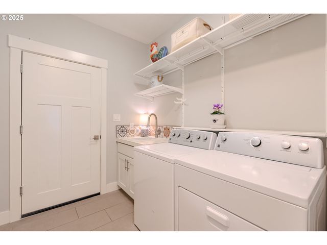 15906 Ne 22ND Ave, Ridgefield, WA 98642