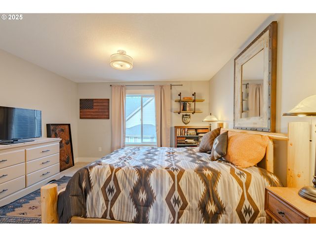 15906 Ne 22ND Ave, Ridgefield, WA 98642