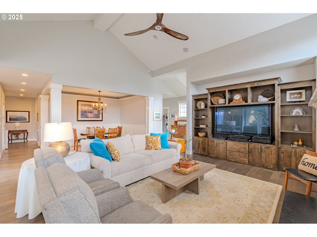 15906 Ne 22ND Ave, Ridgefield, WA 98642