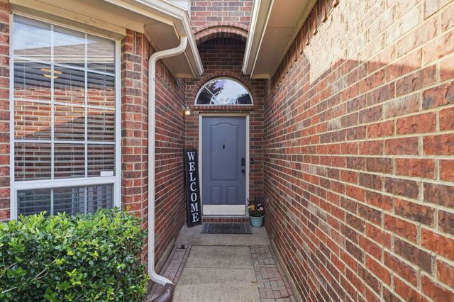 1953 Rustic Creek Drive, Garland, TX 75040