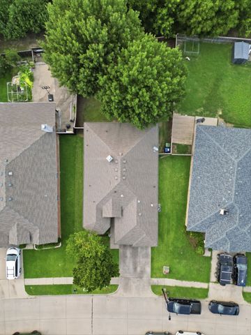 1953 Rustic Creek Drive, Garland, TX 75040