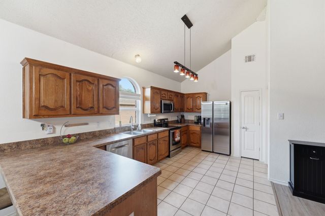 1953 Rustic Creek Drive, Garland, TX 75040
