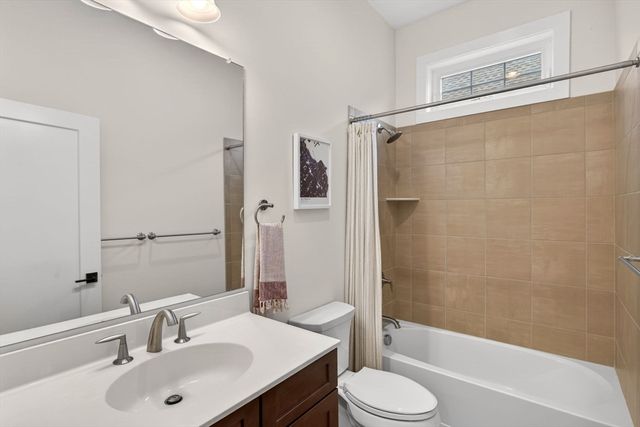 35 Snapping Bow, Plymouth, MA 02360