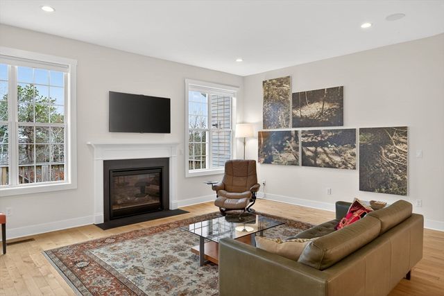 35 Snapping Bow, Plymouth, MA 02360