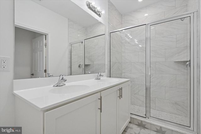 16654 RIVER VIEW DR, Bristol, PA 19007
