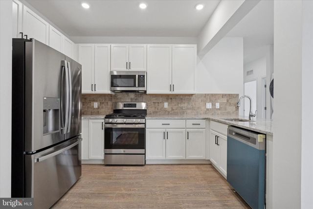 16654 RIVER VIEW DR, Bristol, PA 19007