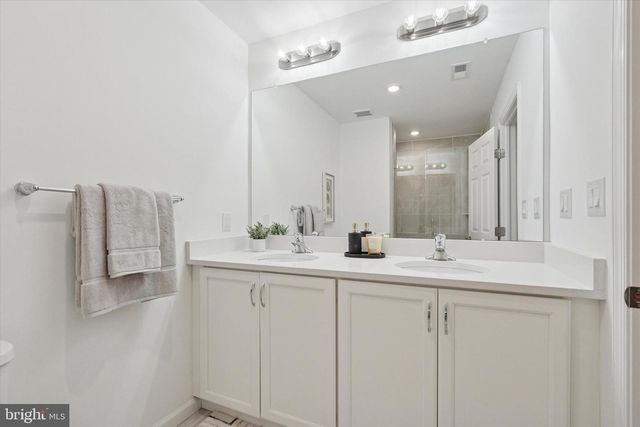 16654 RIVER VIEW DR, Bristol, PA 19007