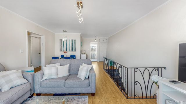 198-18 Pompeii Avenue 2, Hollis, NY 11423